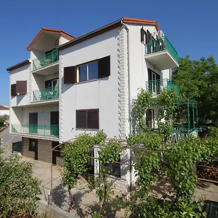 Stari Grad 8780d Apartman Stari Grad (Hvar)